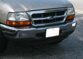 
How to Remove a Ford Ranger Grille	