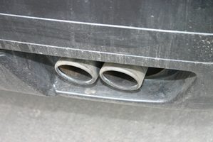 
Why Is Exhaust Only Coming Out of One Tailpipe?	