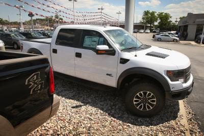 
How to Reset the Low Tire Pressure Light on a Ford F-250	